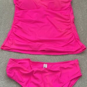 Women’s Hot Pink Tankini Swim Set